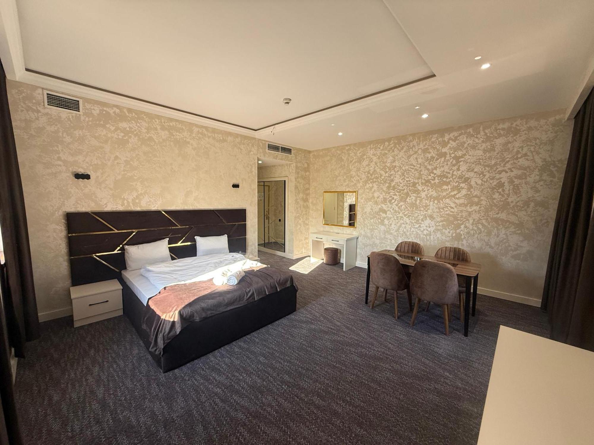 Black Mont Inn Hotel Баку Экстерьер фото