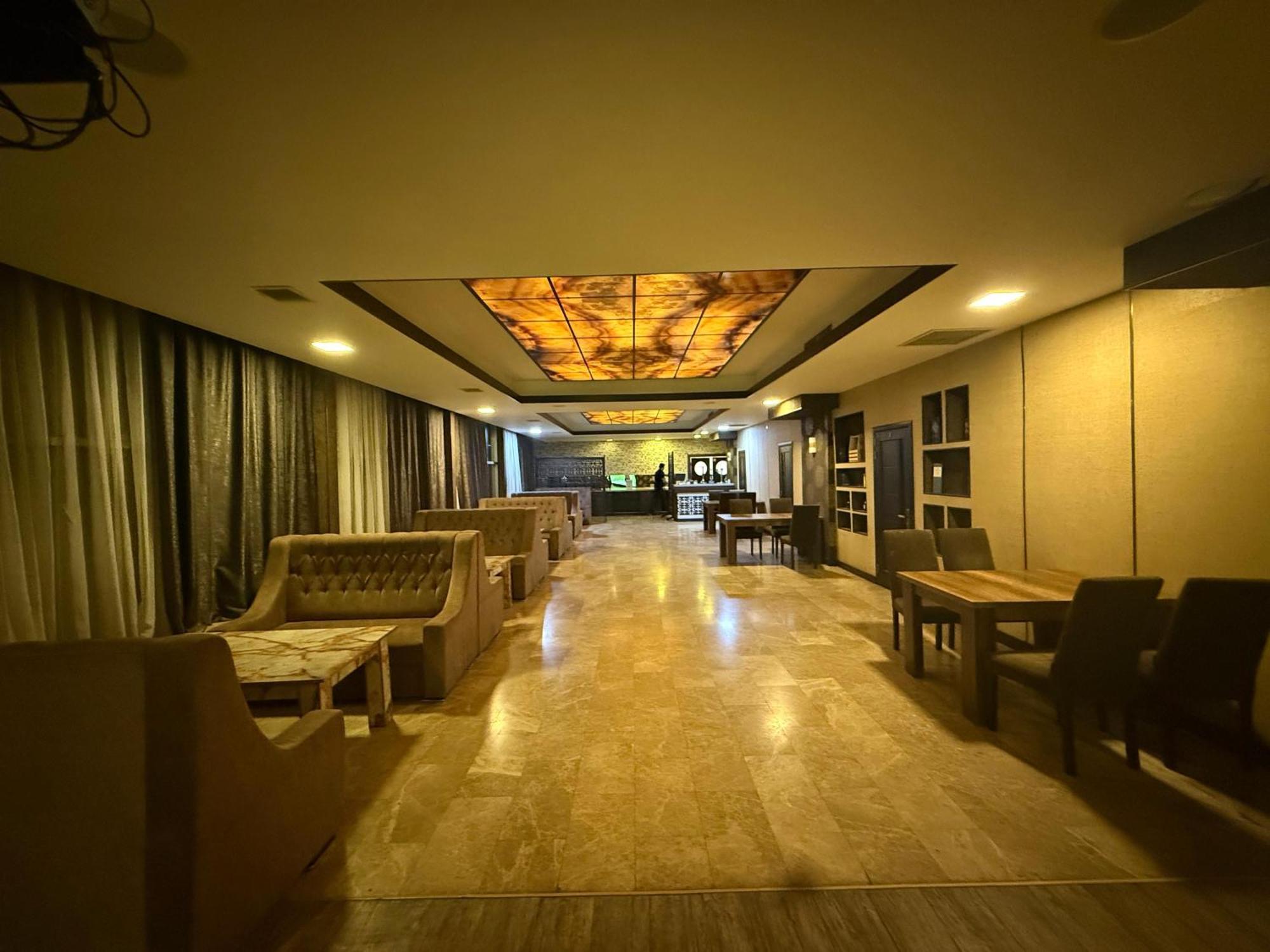 Black Mont Inn Hotel Баку Экстерьер фото