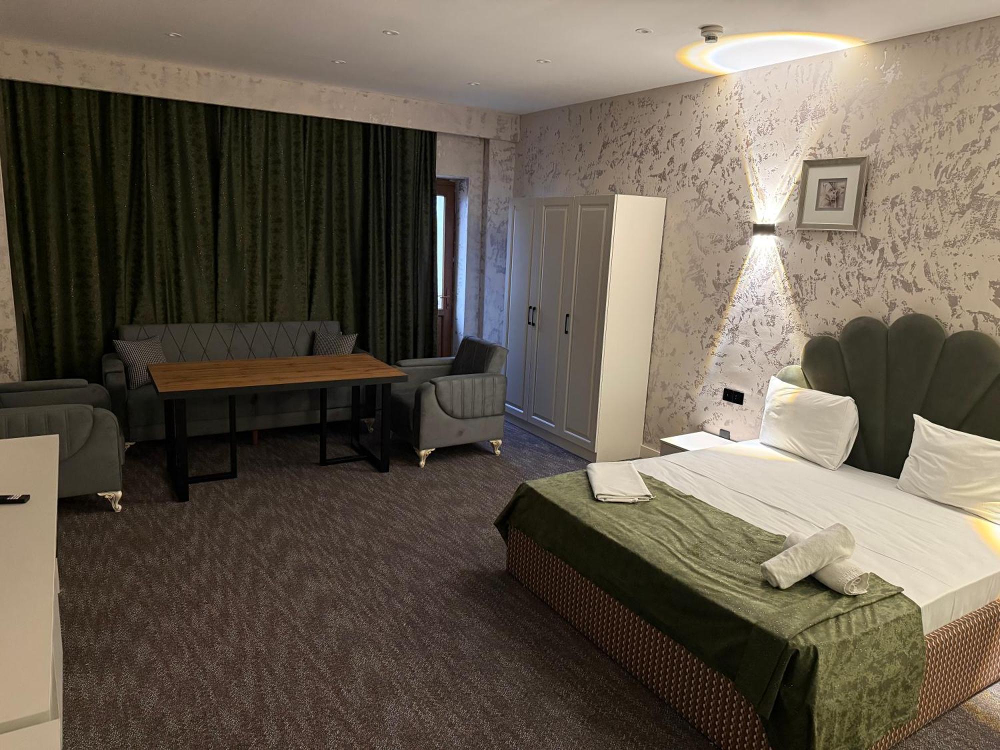 Black Mont Inn Hotel Баку Экстерьер фото