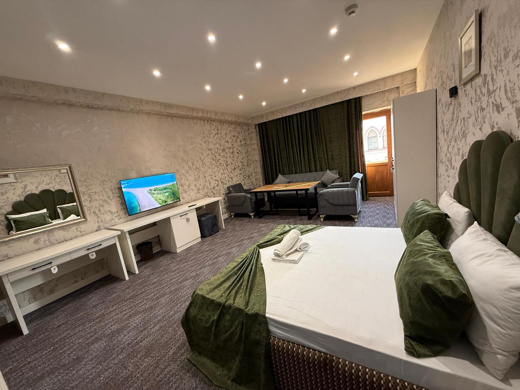 Black Mont Inn Hotel Баку Экстерьер фото